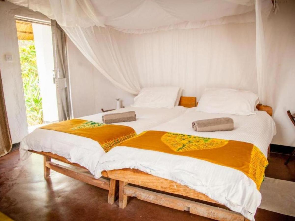 Thumbi View Lodge Cape Maclear Chambre photo