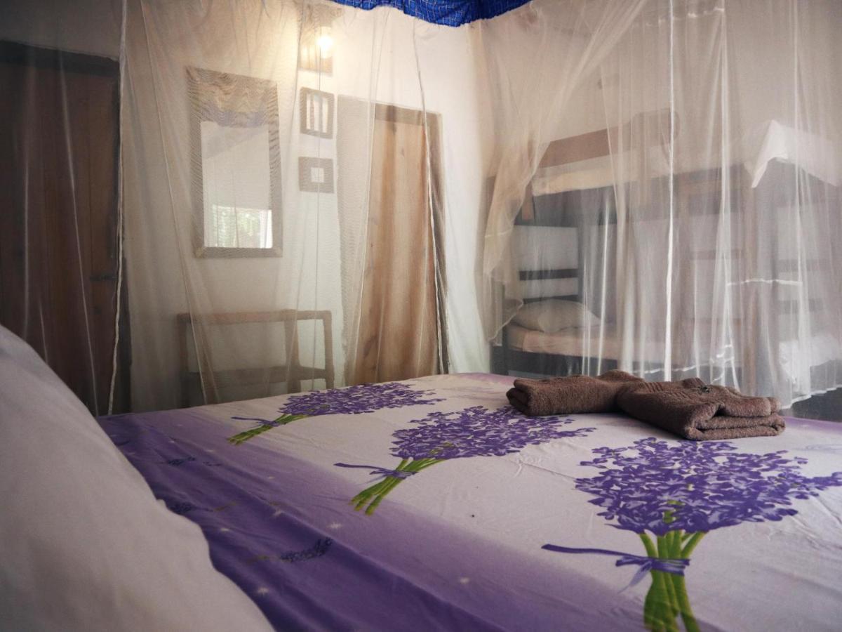 Thumbi View Lodge Cape Maclear Chambre photo