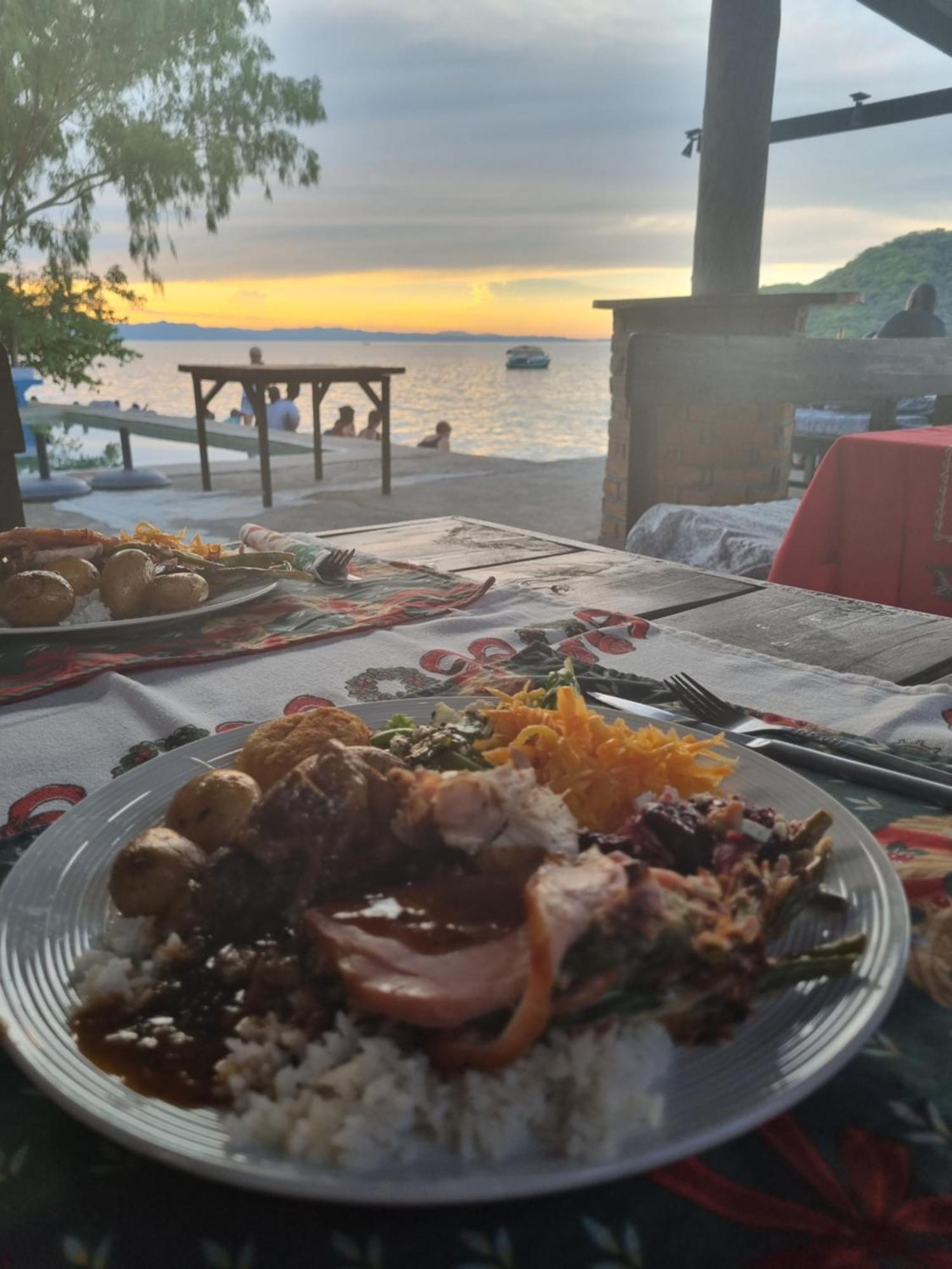 Thumbi View Lodge Cape Maclear Extérieur photo