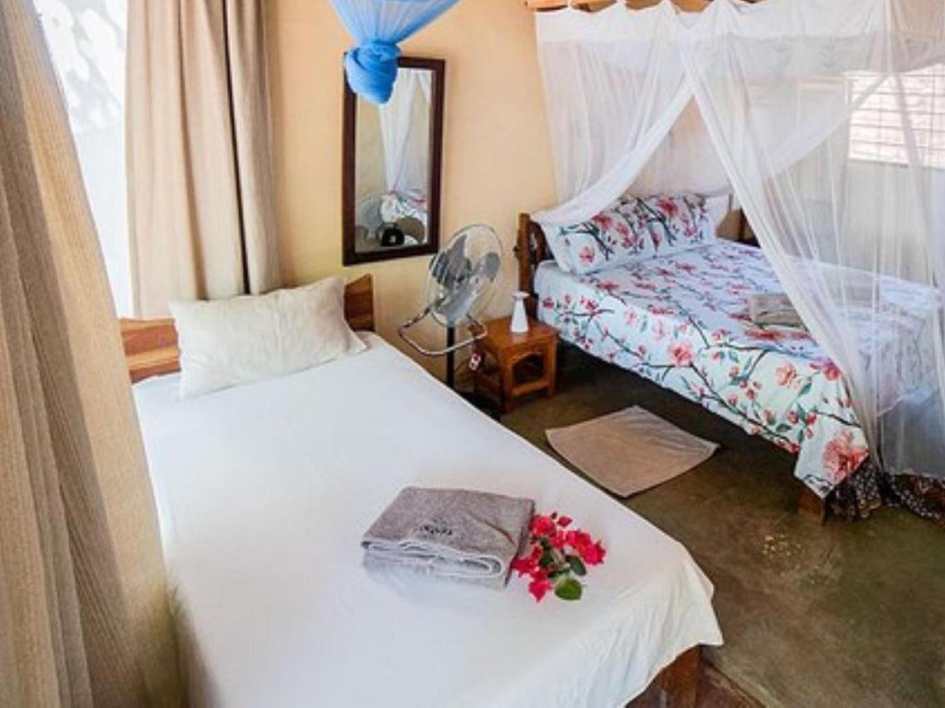 Thumbi View Lodge Cape Maclear Chambre photo